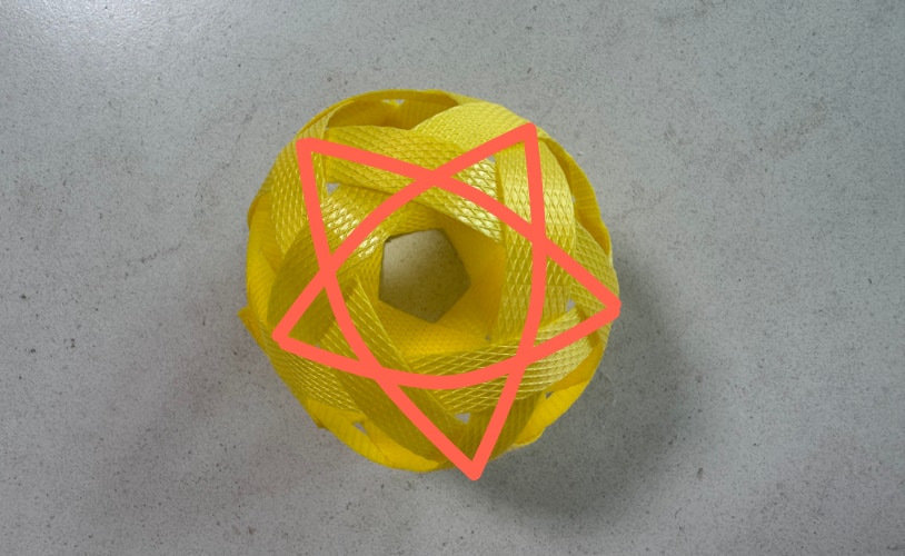 세팍타크로 공 안에 숨어있는 별