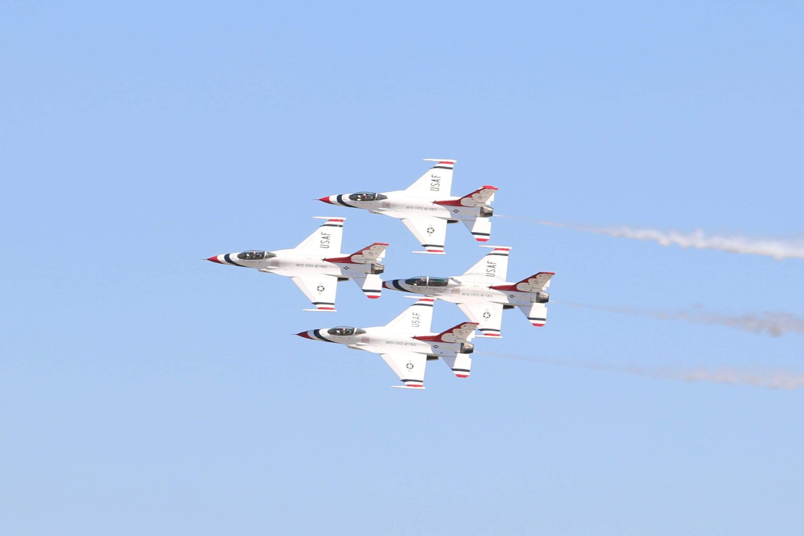 같은 모양의 비행기 비행모습